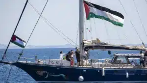 "اختطاف" نشطاء السفينة "مادلين"